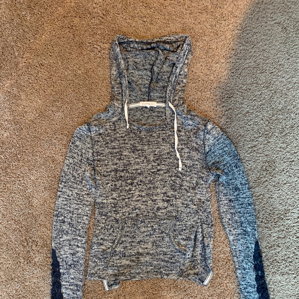 Aeropostale hoodie/long sleeve